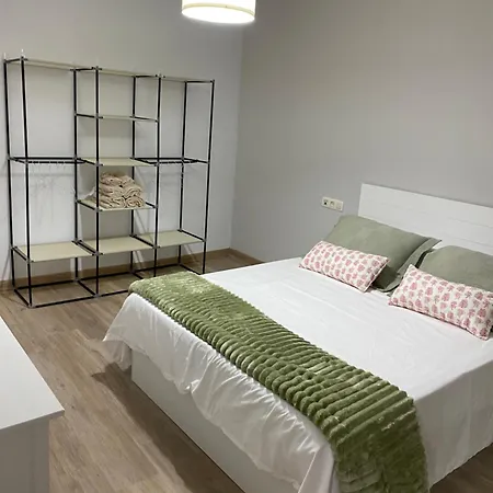 Piso Completo En Muy Cerca De La Playa * Gijon