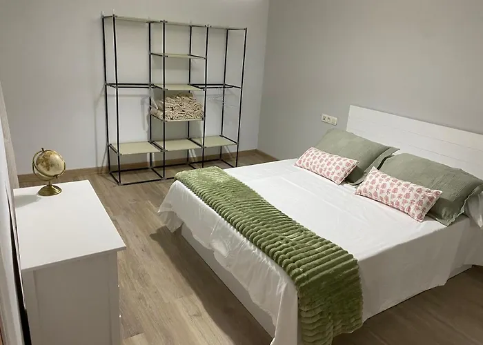 Piso Completo En Muy Cerca De La Playa * Gijón