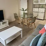 Piso Completo En Muy Cerca De La Playa Apartment *
