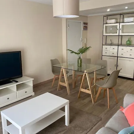 Piso Completo En Muy Cerca De La Playa * Gijón