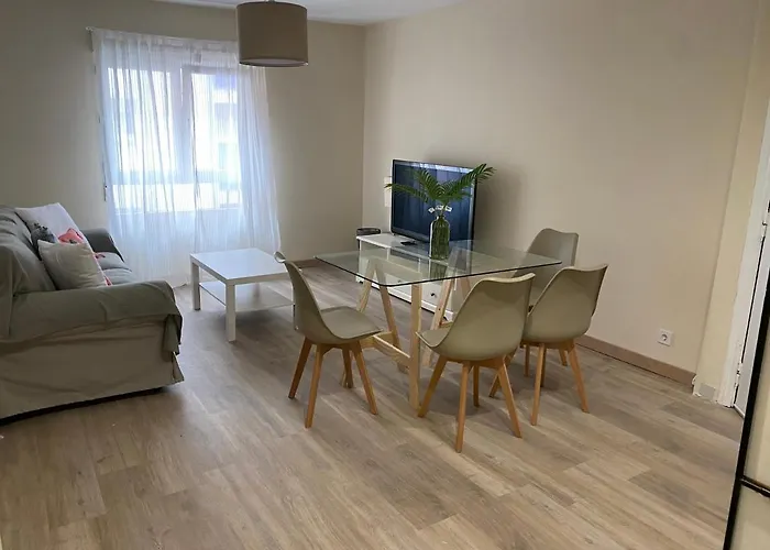 아파트 Piso Completo En Muy Cerca De La Playa 기욘